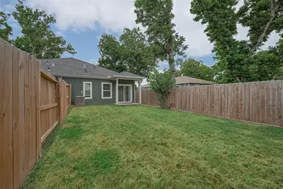 7926 Easter Street, Houston, TX 77088 - Photo 14
