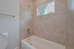 7926 Easter St, Houston, TX 77088 - Photo 8