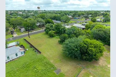 712 South Street, Schulenburg, TX 78956 - Photo 12