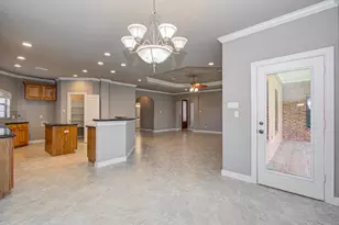 4806 Julia Ct, Pasadena, TX 77505 - Photo 12