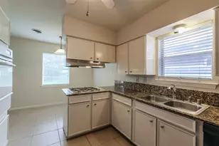 7614 Grape St, Houston, TX 77074 - Photo 6