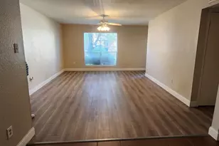 5665 Birchmont Dr, Houston, TX 77091 - Photo 4
