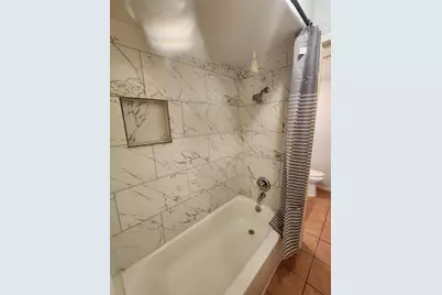 5665 Birchmont Drive #H, Houston, TX 77091 - Photo 16