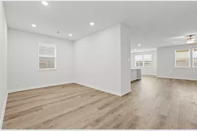 2601 Village Azalea Drive, Texas City, TX 77568 - Photo 10