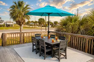 18410 E De Vaca Ln, Galveston, TX 77554 - Photo 4