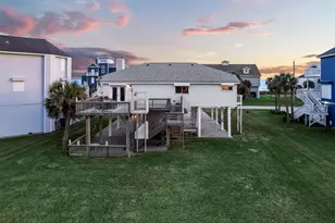18410 E De Vaca Ln, Galveston, TX 77554 - Photo 44