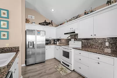 18410 E De Vaca Lane, Galveston, TX 77554 - Photo 22