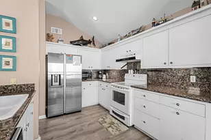 18410 E De Vaca Ln, Galveston, TX 77554 - Photo 22