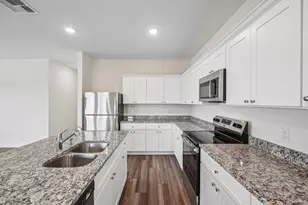 335 Stone Crossing Dr, Liberty, TX 77575 - Photo 4