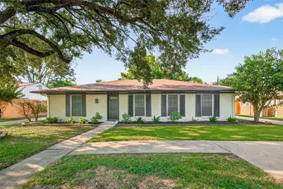 5731 Willowbend Boulevard, Houston, TX 77096 - Photo 1