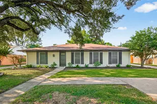 5731 Willowbend Blvd, Houston, TX 77096 - Photo 1