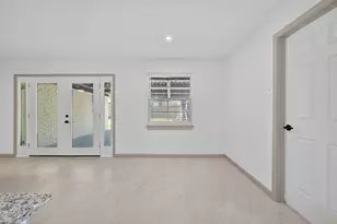 5731 Willowbend Blvd, Houston, TX 77096 - Photo 20