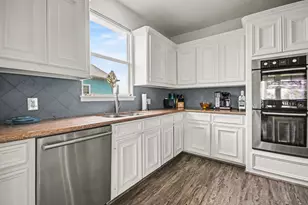 13318 Binnacle Way, Galveston, TX 77554 - Photo 14