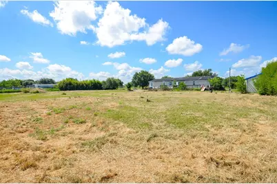 238 Boone Circle, East Bernard, TX 77435 - Photo 2