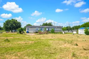 238 Boone Cir, East Bernard, TX 77435 - Photo 20