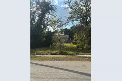 308 Lake Road, La Marque, TX 77568 - Photo 2