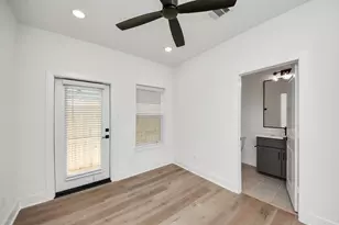 3313 Daphne St, Houston, TX 77021 - Photo 4