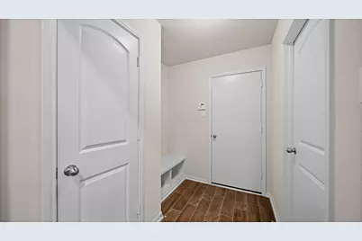 918 Willow Timber Drive, Houston, TX 77090 - Photo 14