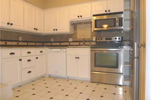 2100 Tanglewilde St, Houston, TX 77063 - Photo 4