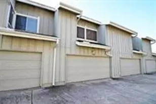 7080 Greenway Chase St, Houston, TX 77072 - Photo 2