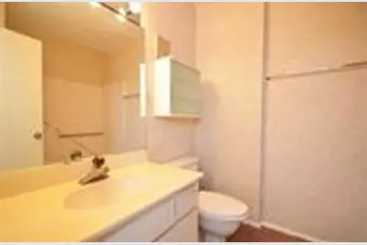 7080 Greenway Chase Street, Houston, TX 77072 - Photo 6