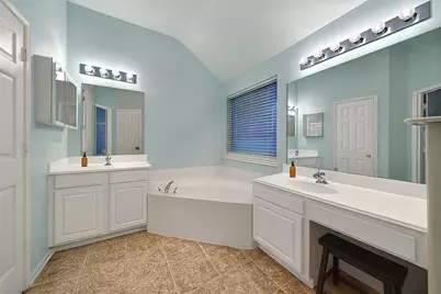 11014 Creekline Meadow Court, Cypress, TX 77429 - Photo 18