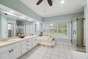 4003 Haven Pines Dr, Kingwood, TX 77345 - Photo 20