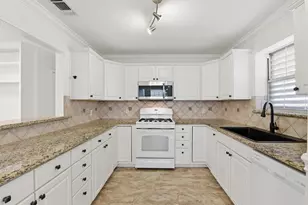 12919 Concho, Galveston, TX 77554 - Photo 12