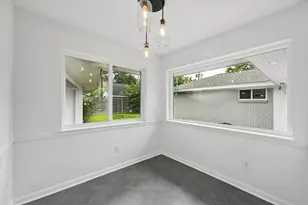 8527 Glenloch Dr, Houston, TX 77061 - Photo 16