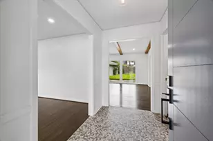 8527 Glenloch Dr, Houston, TX 77061 - Photo 4