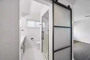 8527 Glenloch Dr, Houston, TX 77061 - Photo 26