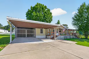 235 Iris, Livingston, TX 77351 - Photo 2