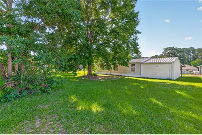 235 Iris, Livingston, TX 77351 - Photo 38