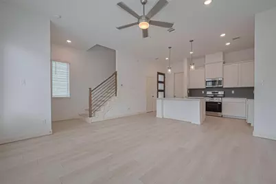 1609 Regents Court, Houston, TX 77055 - Photo 8