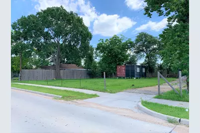 14807 Wagon Trail Road, Pearland, TX 77584 - Photo 2