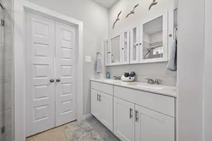 16632 Sterling Clf St, Conroe, TX 77302 - Photo 24