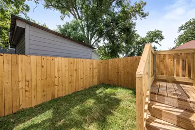 1220 E 33rd Street, Houston, TX 77022 - Photo 24