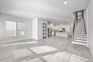 1602 Westside Gardens Ln, Houston, TX 77055 - Photo 10