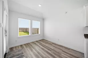 9522 Wall St, Texas City, TX 77591 - Photo 10
