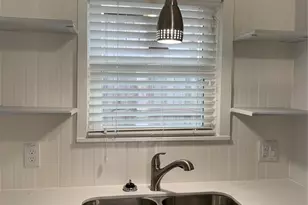 2221 Blodgett St, Houston, TX 77004 - Photo 2