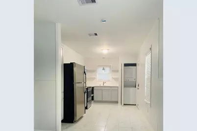 2221 Blodgett Street, Houston, TX 77004 - Photo 1