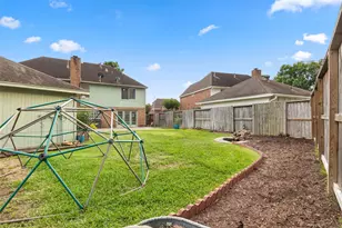 7723 Stonesdale Dr, Houston, TX 77095 - Photo 26