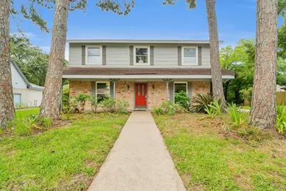 16121 Lakeview Drive, Jersey Village, TX 77040 - Photo 2