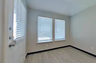 8523 Aster Gln Wy, Rosharon, TX 77583 - Photo 4