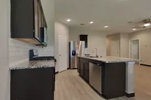 8523 Aster Gln Wy, Rosharon, TX 77583 - Photo 6