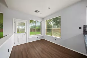 1123 Woodley Bend Blvd, Sugar Land, TX 77479 - Photo 8