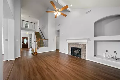 1123 Woodley Bend Boulevard, Sugar Land, TX 77479 - Photo 2