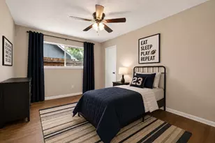 1519 Hitherfield Dr, Sugar Land, TX 77498 - Photo 8