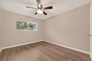 1519 Hitherfield Dr, Sugar Land, TX 77498 - Photo 20