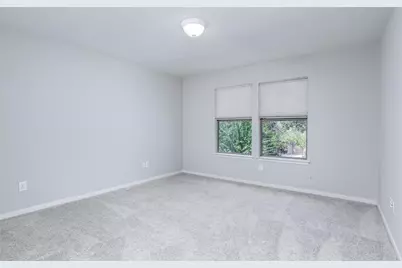 59 Douvaine Court, The Woodlands, TX 77382 - Photo 18